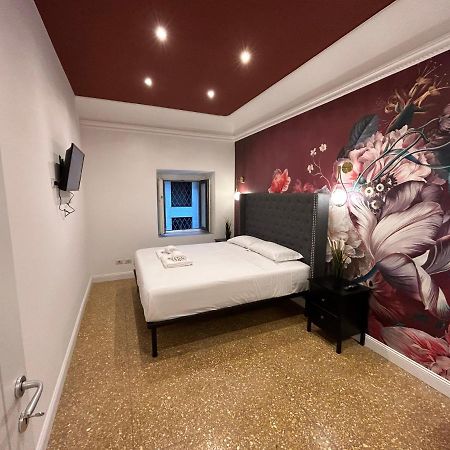 Raffaello'S Place โรม ภายนอก รูปภาพ