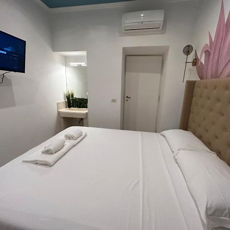 Raffaello'S Place โรม ภายนอก รูปภาพ