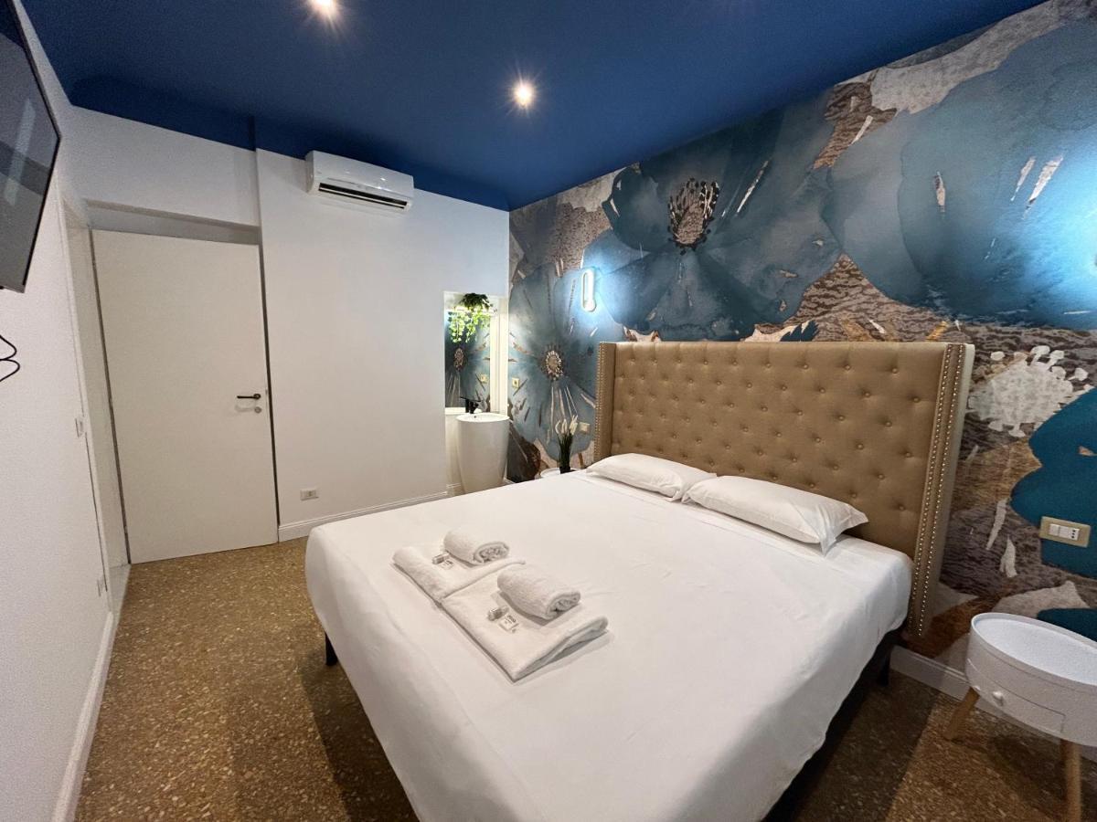 Raffaello'S Place โรม ภายนอก รูปภาพ
