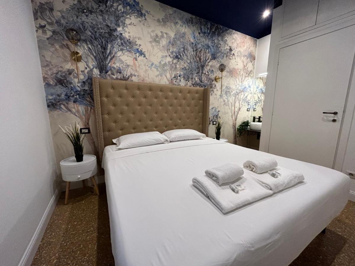 Raffaello'S Place โรม ภายนอก รูปภาพ
