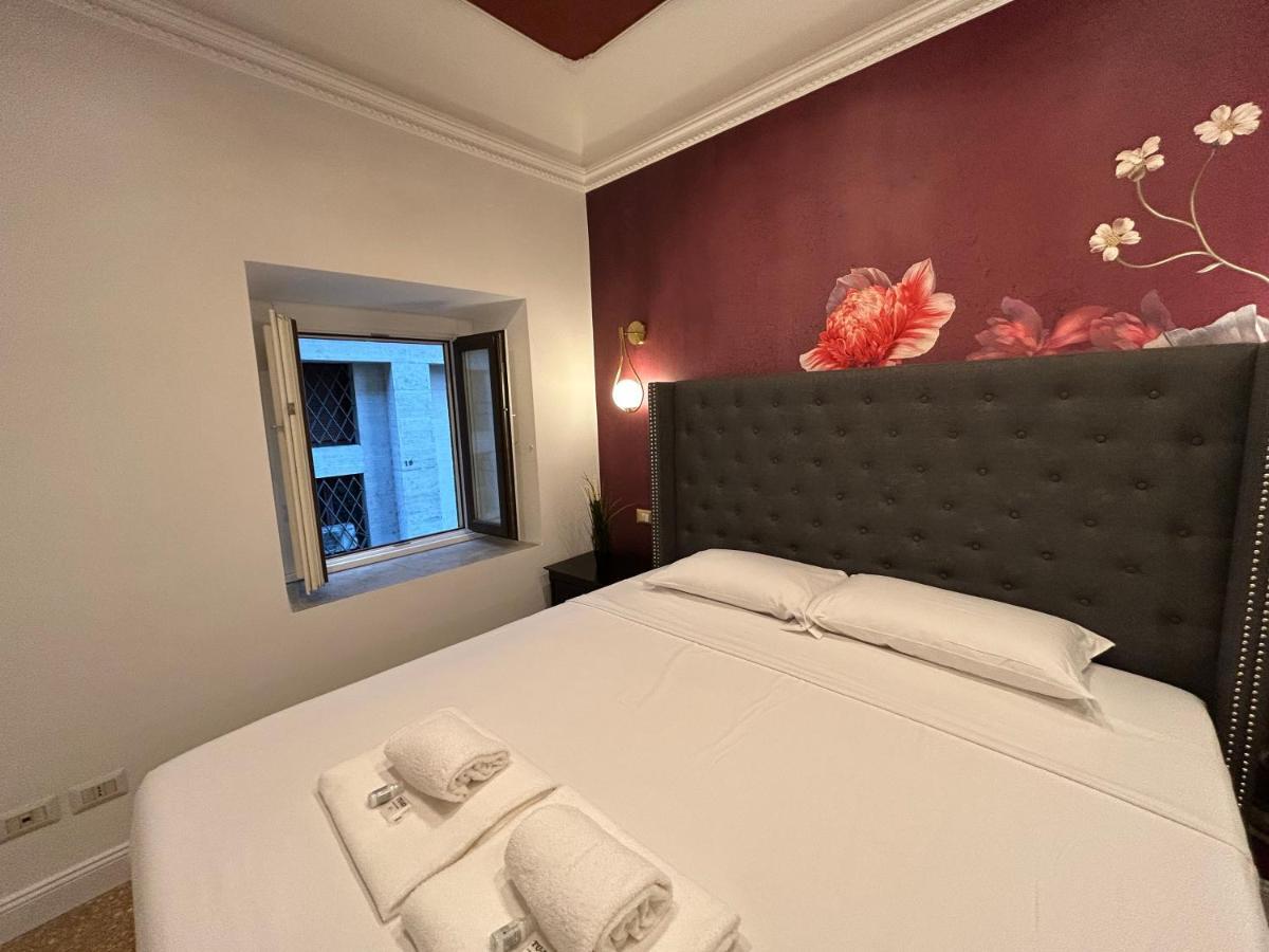 Raffaello'S Place โรม ภายนอก รูปภาพ