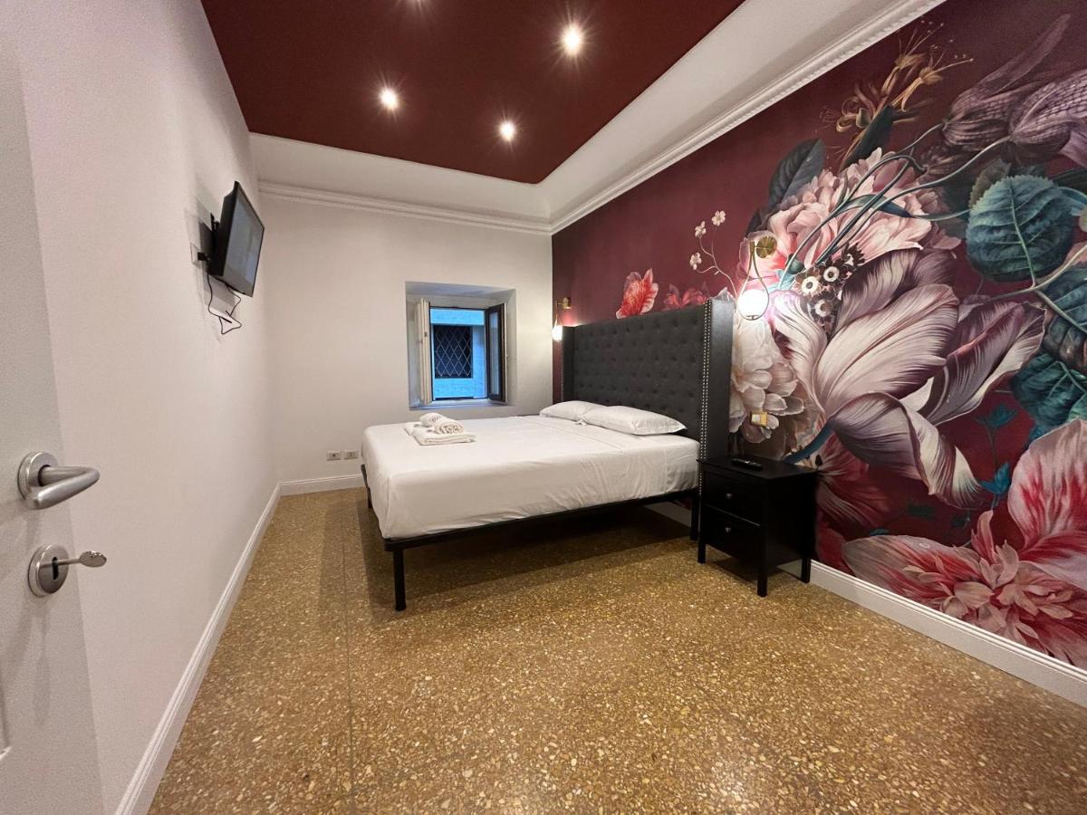 Raffaello'S Place โรม ภายนอก รูปภาพ